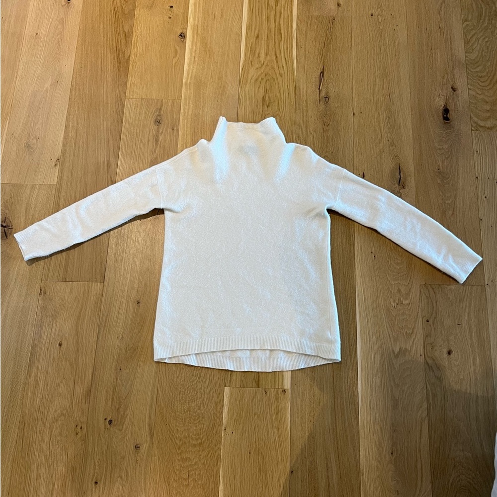 Tahari Women’s Sweater (Size US: M)